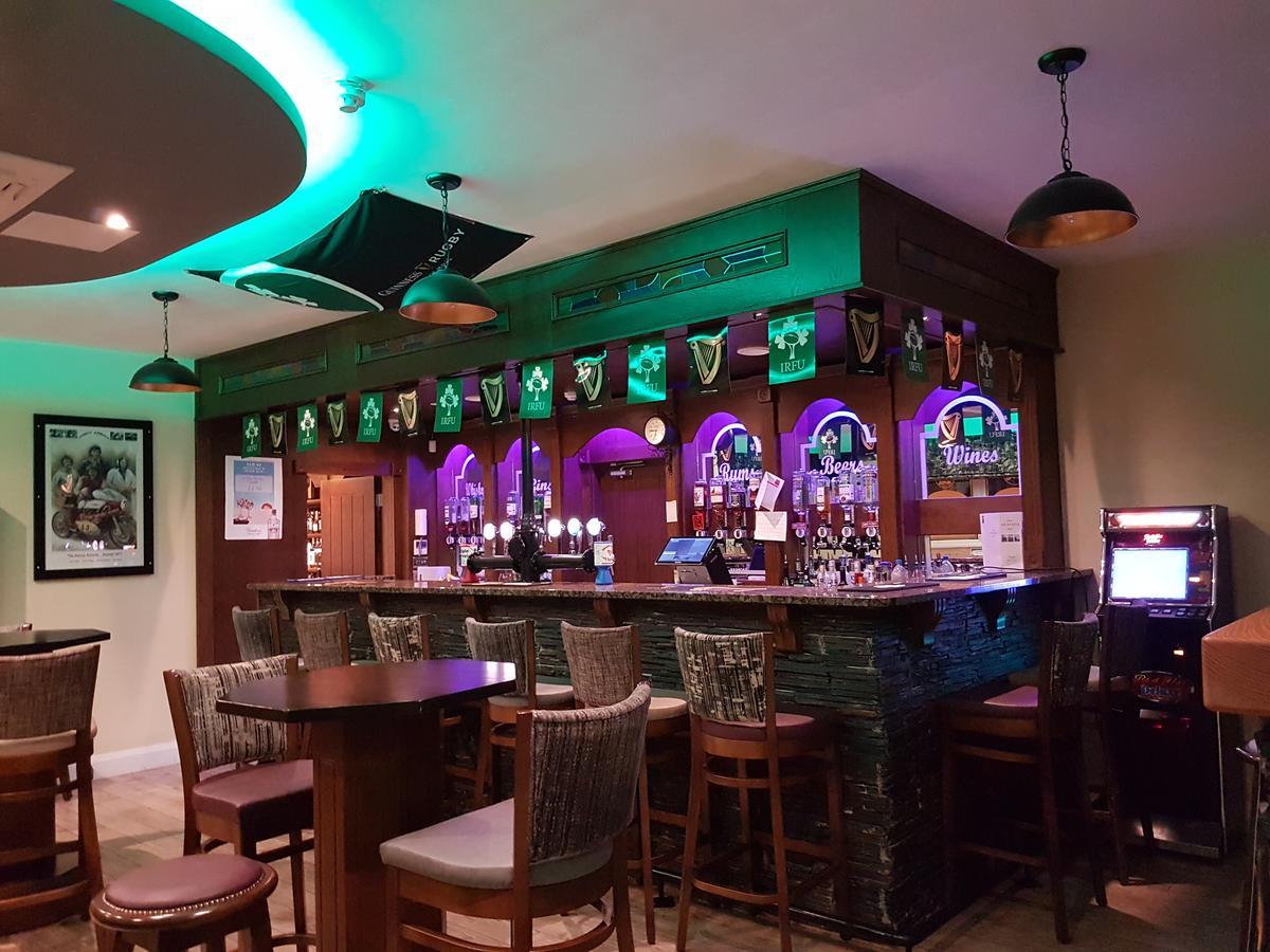 بوليماني The Armada Inn المظهر الخارجي الصورة